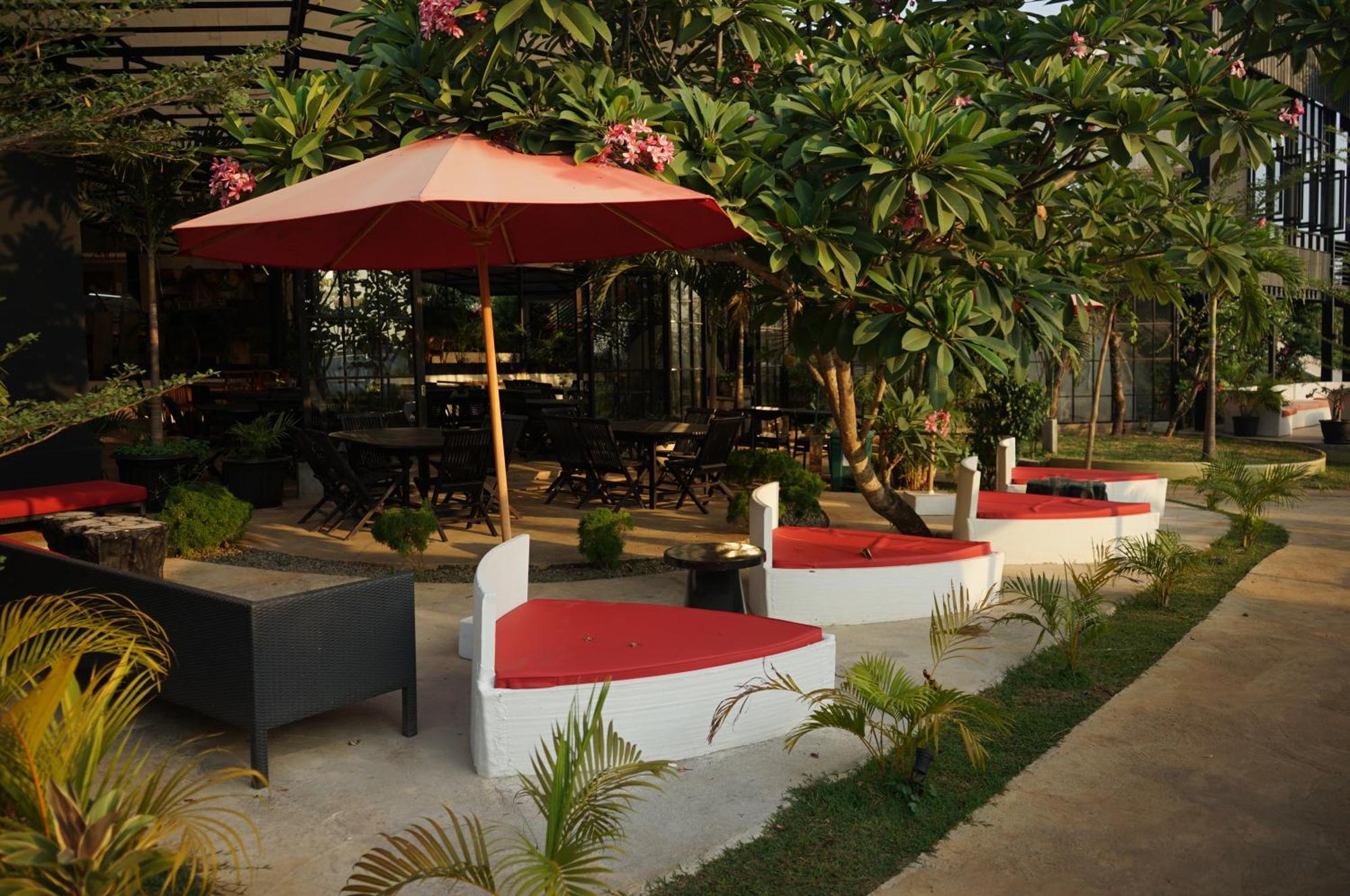Lucca Resort & Residence Jepara Εξωτερικό φωτογραφία